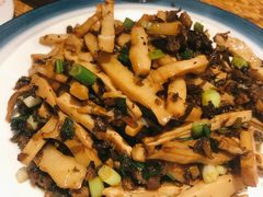-渝信川菜 · 川味家常菜(长安店)