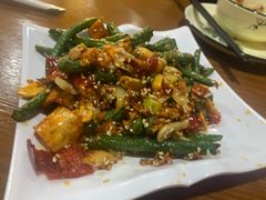 -怡妮新疆风味餐厅(东江湾路店)