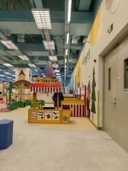 -莫莉幻想儿童乐园(三河燕郊永旺店)