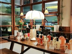 -银米·云南传统过桥米线(双廊黑金冠店)