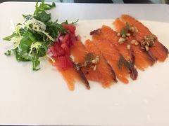 冷切烟熏三文鱼配蜂蜜干果油醋汁-EATALIA意塔利意式餐厅(鼓楼店)