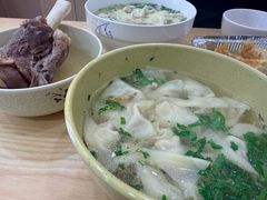 -周震馄饨