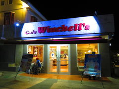 -Winchell's Donuts House