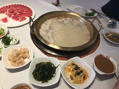 -天宜隆蘑菇宴火锅(石景山旗舰店)