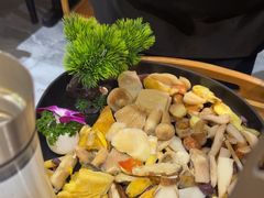 -一朵菌·野生菌探索家火锅(南亚店)