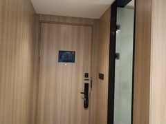-上海虹桥中心爱琴海亚朵S酒店