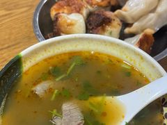 -黄阿姨锅贴大王(万航渡路店)