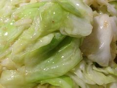 爆炒手撕包菜-郑厨私房菜