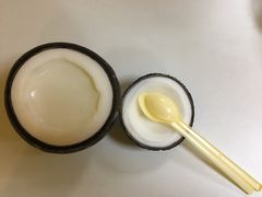 -志龙皇冠吃货椰子铺