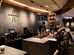 -星巴克(静安嘉里中心B2店)