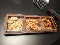 -忆江南·临江鱼馆