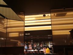 -钱小奴海鲜自助黑金店(杭州滨江龙湖店)