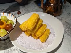 新派炸鲜奶-悦海·家宴·冰花皮皮虾大锅贴(宝龙店)