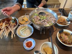 -肖四女乐山跷脚牛肉(南汇大学城生活广场店)