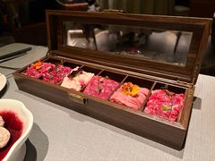 -左庭右院鲜牛肉火锅黑金店(陆家嘴中心店)