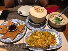 -卷心菜和避孕套餐厅(Pattaya)