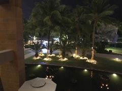 -三亚湾海居铂尔曼度假酒店