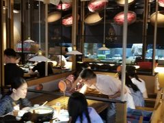 大堂-九锅一堂酸菜鱼(新南凯德直营店)