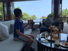 -亚龙湾喜来登·美景台大堂吧
