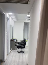 -LILI·HAIR SALON理理造型