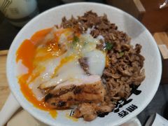 大碗过瘾双拼-熊吞·大碗丼烧肉饭(西市场嘉华店)