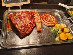 -元一希尔顿酒店·鲜切牛肉火锅禅自助餐厅