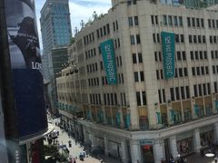 -瑞尔齿科(南京东路名人诊所)