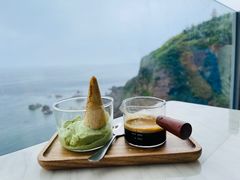 -悬崖咖啡厅