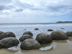 -摩拉基大圆石