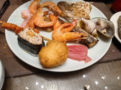 -飨食汇全日制餐厅·昆山皇冠假日酒店(九方店)