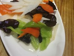 木耳炒山药-兔槽江湖菜·重庆璧山兔(水围店)