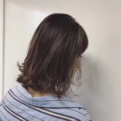 -苑苑发型设计