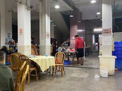 大堂-标记美食新鲜猪杂(兴南大道店)