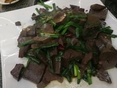 韭菜炒羊血-莒县世起全羊馆(塔桥人家店)