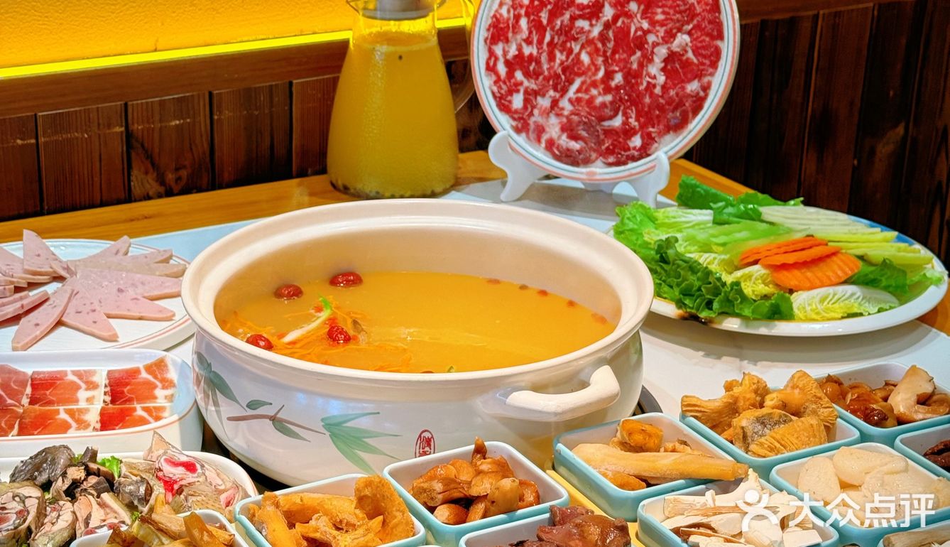 在古城想找一家野生菌火锅刚好走到这家店，真的没有失望