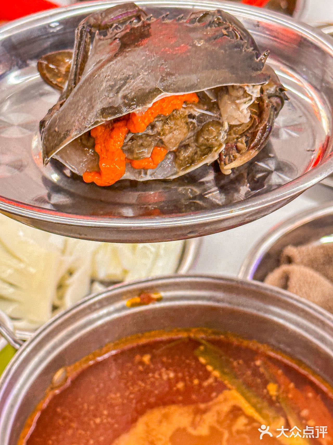 这家海‮自鲜‬选火锅店！一人一锅，锅底口味‮多众‬选择