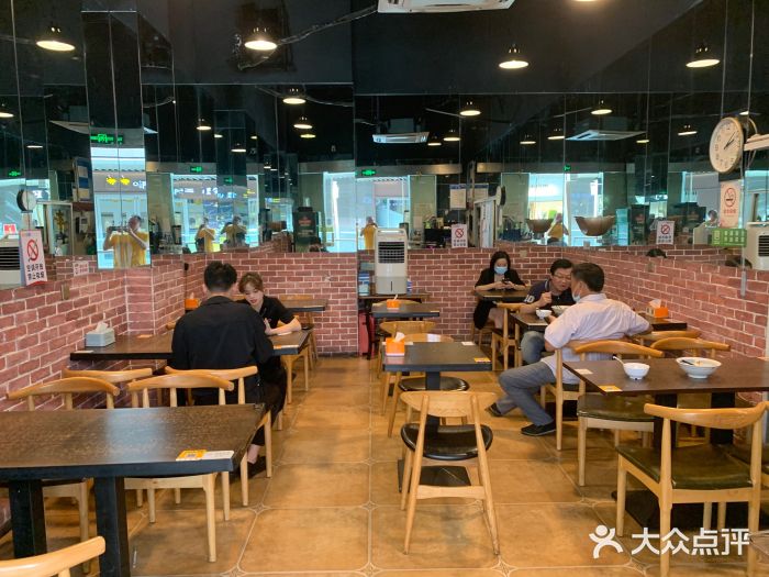 百年夯碳烤胡椒饼(阿拉城店)图片