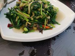 -侬佳蒸菜馆(听潮店)