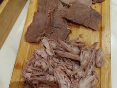 -培万河间驴火•驴肉火锅(东平店)