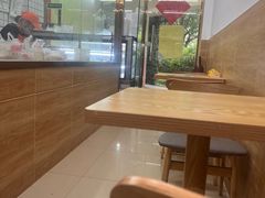 -溢香专业制作饺子云吞(莲花二村店)