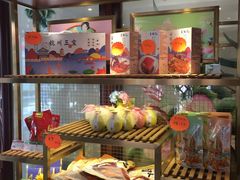 面包甜点陈列柜-皇饭儿·王润兴酒楼(河坊街店)