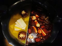 -湊湊火锅·茶憩(杭州湖滨银泰in77店)