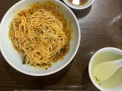 -裕兴记•蟹黄面馆(人民广场店)