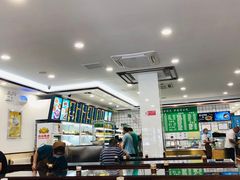 -聚德华天护国寺小吃(甜水园店)