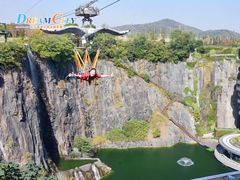 -蓝精灵乐园·世茂精灵之城主题乐园