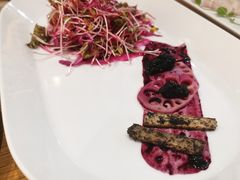 新鲜沙拉配浆果酱-Yeyije 韩定食