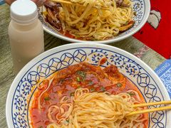 -李与白包子铺(桐梓林店)