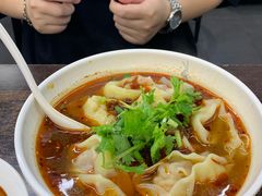 酸汤抄手-耙豌豆重庆小面