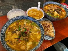 -粉家柳州螺蛳粉(杨宅路店)