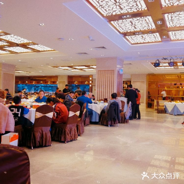 太原北城每天都爆满的夜宵圣地,真的是一座难求